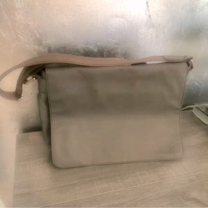 LOUIS VUITTON MESSENGER BAG GREY - Used with damage